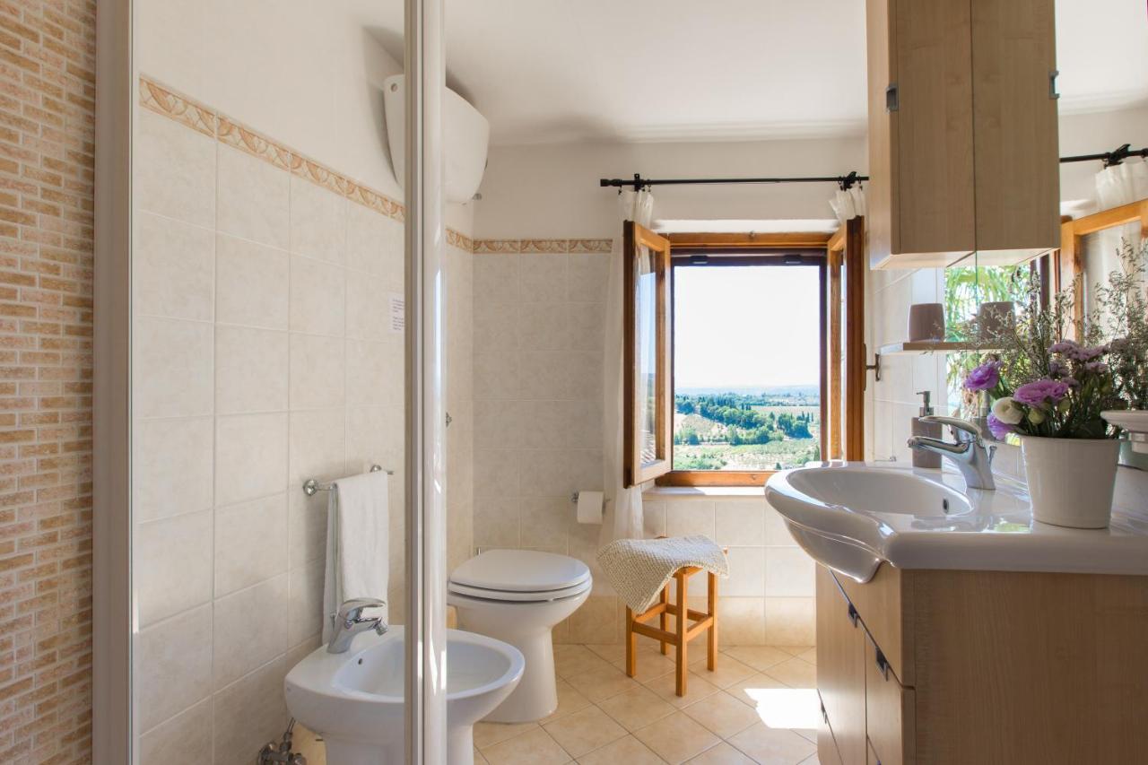 San Domenico Central Apt سان جيمينيانو المظهر الخارجي الصورة
